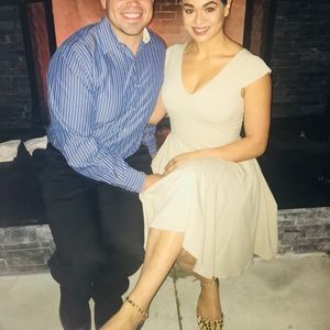 Gorgeous waist cinching Calvin Klein Dress 8